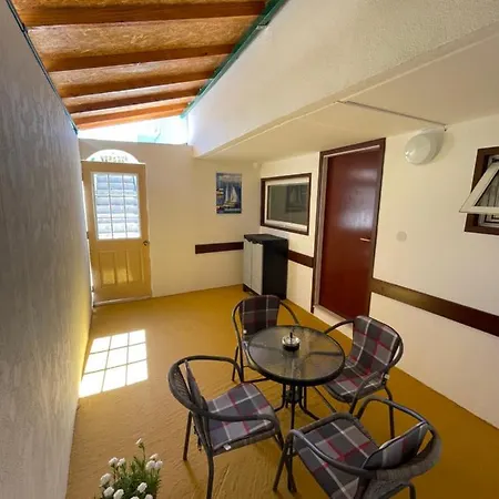 Amphiteatre Apartment Solin