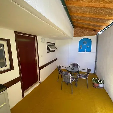 Amphiteatre Apartment Solin